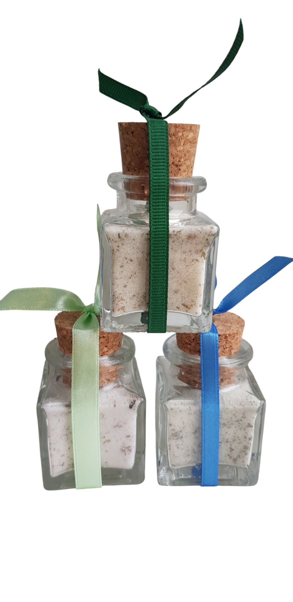 6 burkar. 2 förpackningar salt x 3 smaker á 50 ml Granskott, Libbsticka och Gräslöksblomsalt.